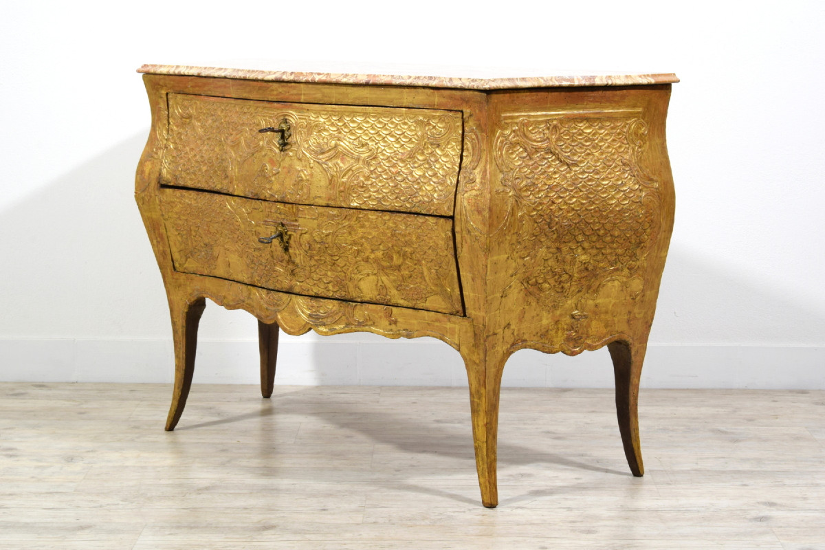 Commode baroque en bois sculpté et doré, Sicile milieu du XVIIIe siècle-photo-4