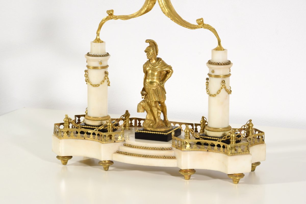 Centre de table en marbre et bronze doré, France, début du XIXe siècle -photo-4