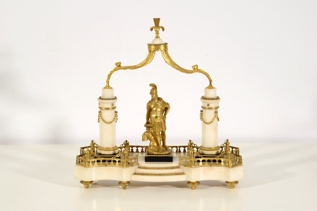 Centre de table en marbre et bronze doré, France, début du XIXe siècle -photo-7