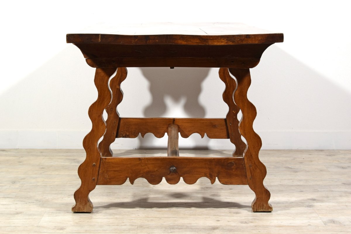 Table monastère en noyer massif sculpté, nord de l’Italie, fin XVIIe siècle-photo-4