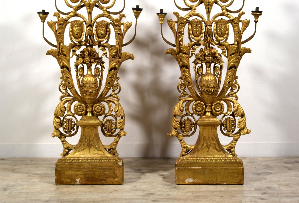Paire pyramides porte-cierges en bois doré, Italie, XVIIIe siècle, époque néoclassique-photo-3
