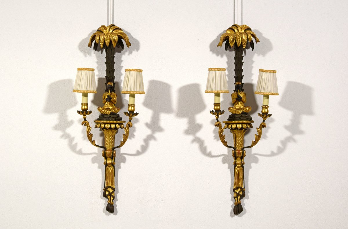 Pair Of Carved, Lacquered, And Gilded Wooden Wall Sconces, Tuscany, Early 20th Century