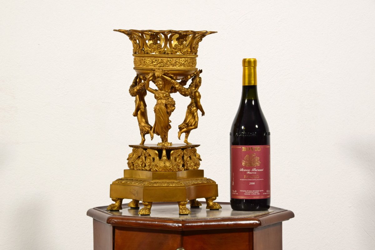 Centre Table en bronze ciselé et doré, France époque Empire début du XIXe siècle-photo-1