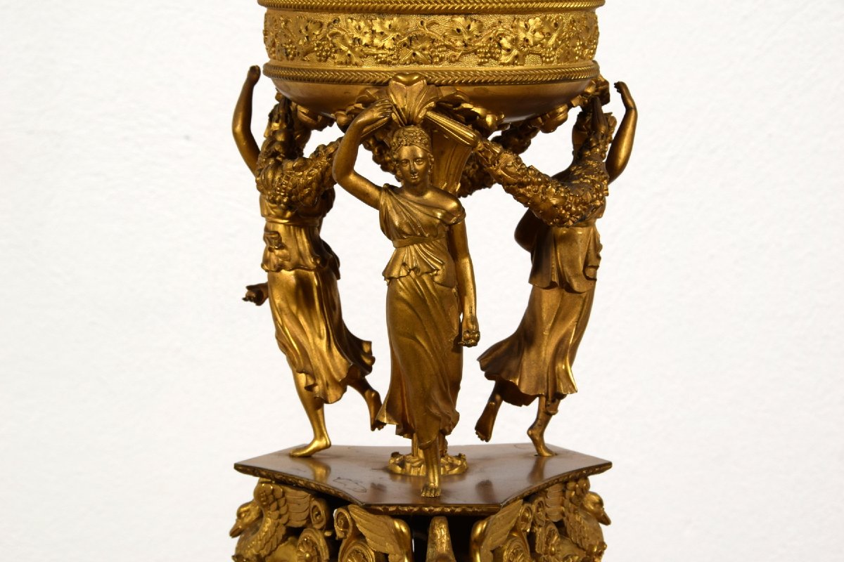 Centre Table en bronze ciselé et doré, France époque Empire début du XIXe siècle-photo-7