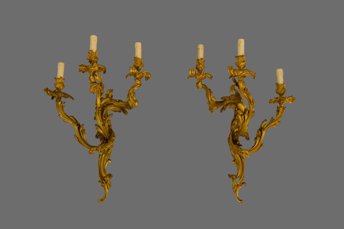 Pair Of French Wall Lamps In Gilded Bronze With Three Lights, Louis XV Style, 19th Century-photo-3