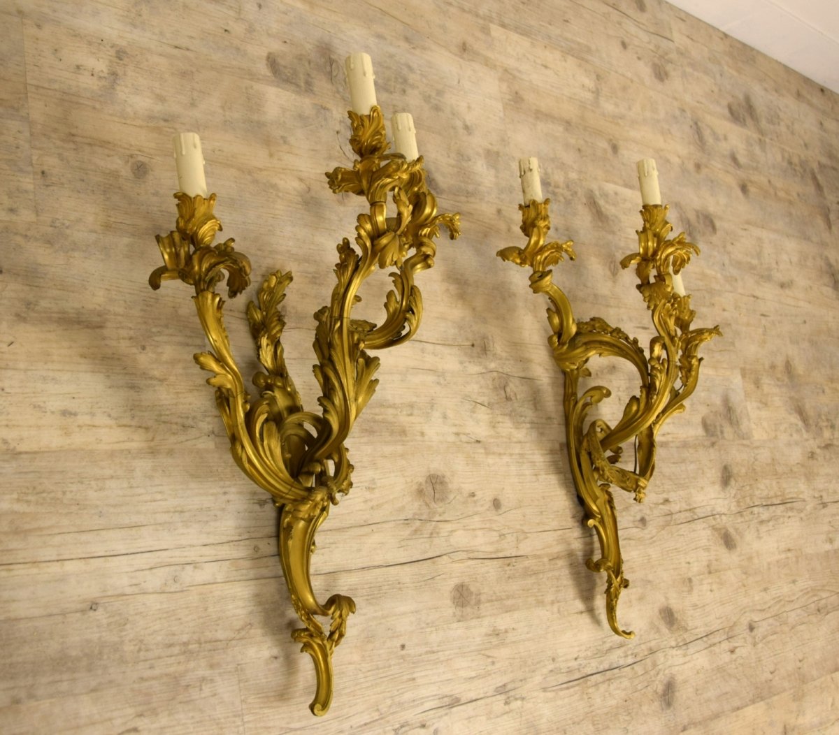 Pair Of French Wall Lamps In Gilded Bronze With Three Lights, Louis XV Style, 19th Century-photo-2