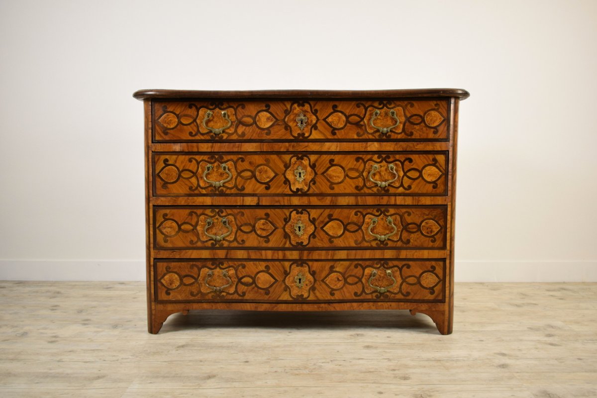 Italian Olive Wood Paved And Inlaid Cest Of Drawers, 18th Century
