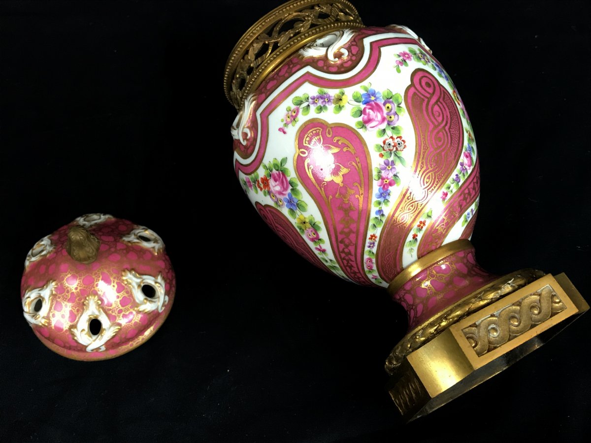 19th Century Polychrome Porcelain And Gilded Bronze Francia Louis XVI Style Perfume Burner -photo-7