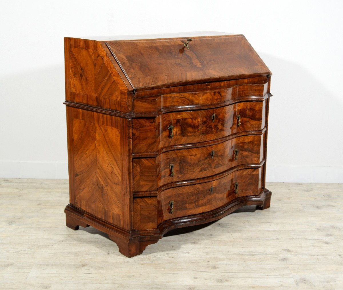 18th Century, Italian Walnut Wood Chest Of Drawers With Secretaire -photo-2