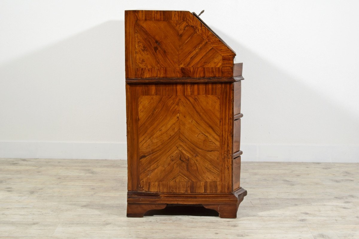 18th Century, Italian Walnut Wood Chest Of Drawers With Secretaire -photo-2
