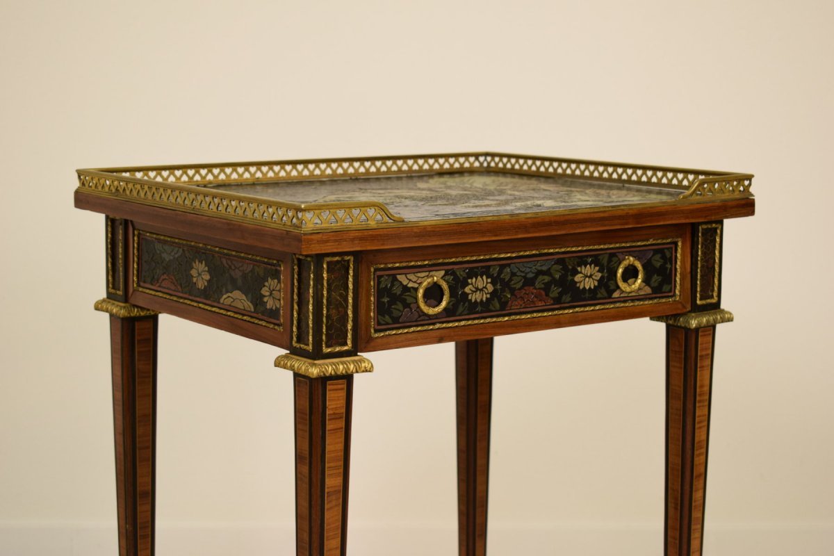 Élégante table basse en bois, laque à chinoiserie et applications en bronze doré, France XIXe siècle-photo-1