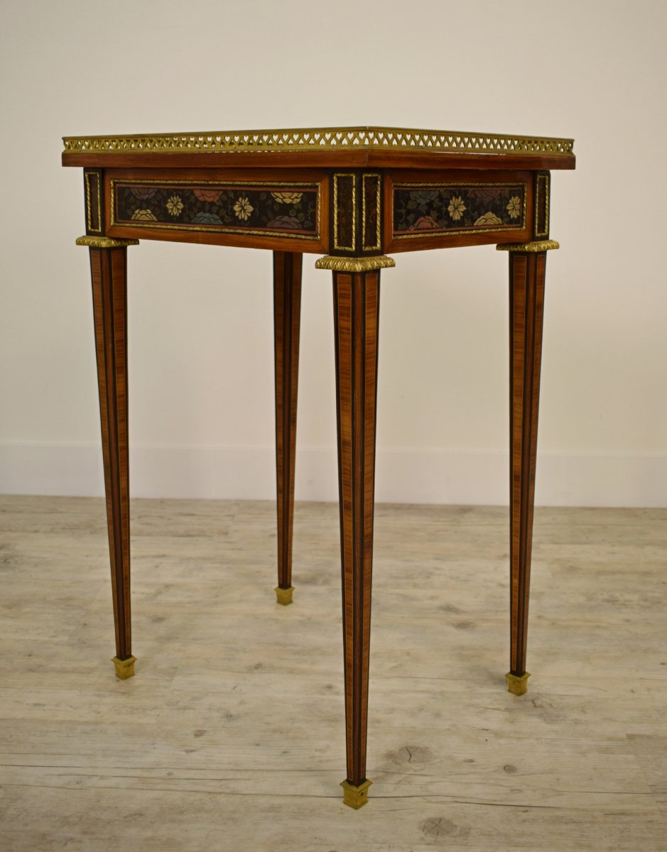 Élégante table basse en bois, laque à chinoiserie et applications en bronze doré, France XIXe siècle-photo-3