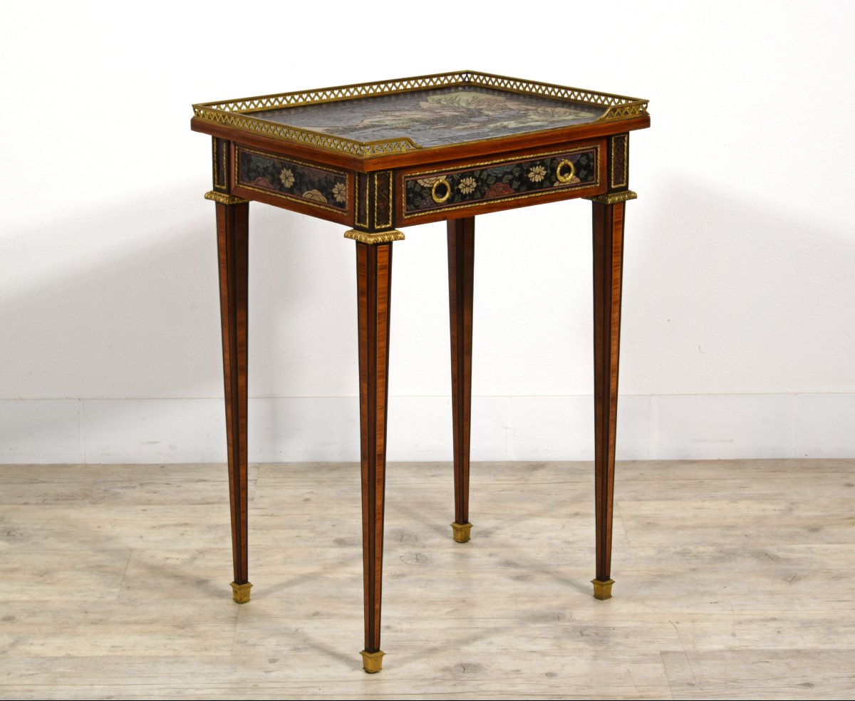 Elegant Wood Coffee Table, Chinoiserie Lacquer And Gilt Bronze Applications, 19th Century France