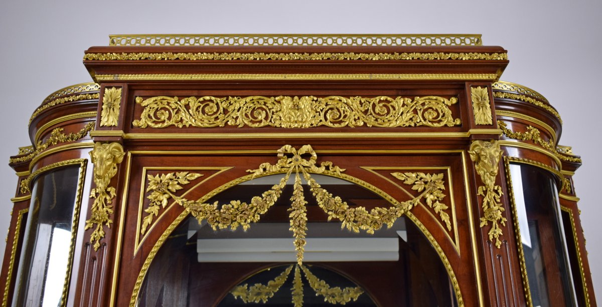 19th Century, Mahogany And Gilt Bronze French Showcase -photo-2