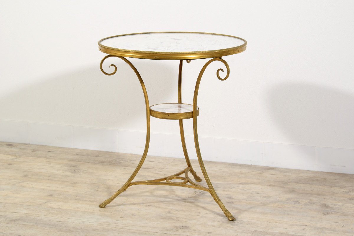 Table Basse Gueridon Tripode En Bronze Doré, France, Fin XIXe Siècle, Style Louis XVI