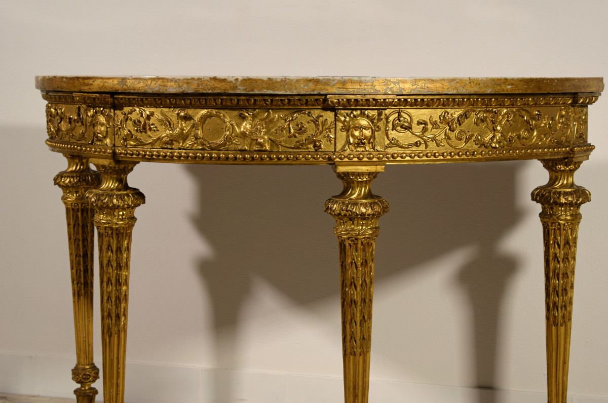 18th Century, Italian Neoclassical Carved Giltwood Demi-lune Console-photo-3