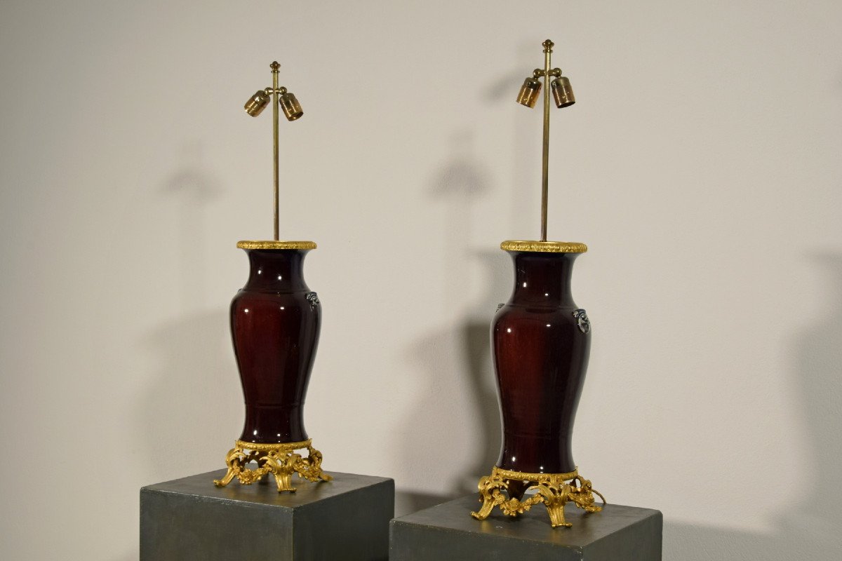 Pair Of Lamps Composed Of Chinese Ceramic Vase And Gilt Bronze Frame, France 19th Century-photo-3