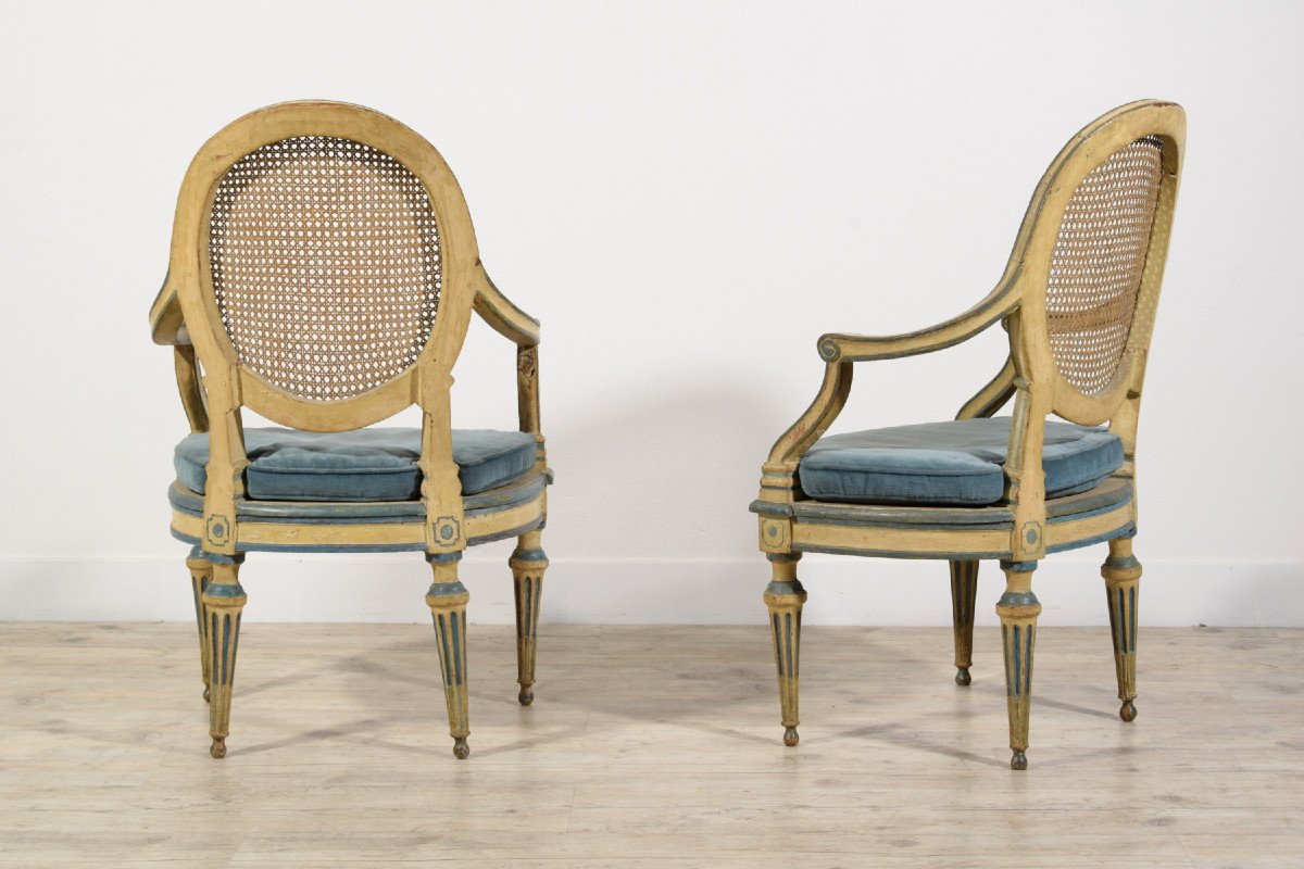 18th Century Pair Of Italian Neoclassical Lacquered Wood Armchairs -photo-5