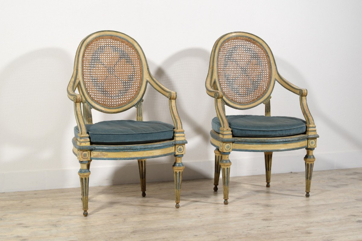 18th Century Pair Of Italian Neoclassical Lacquered Wood Armchairs -photo-7
