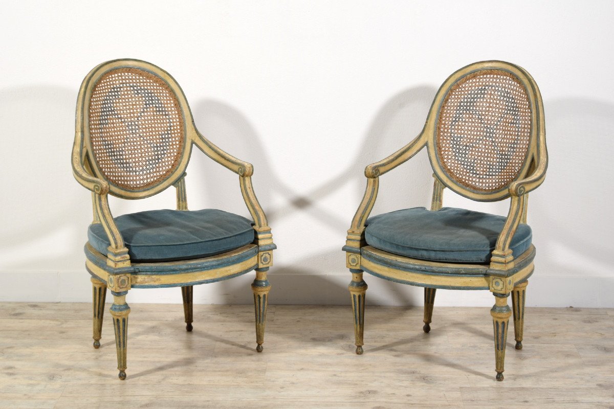 18th Century Pair Of Italian Neoclassical Lacquered Wood Armchairs -photo-8