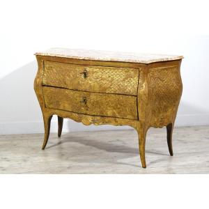 Commode baroque en bois sculpté et doré, Sicile milieu du XVIIIe siècle