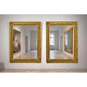 Paire de miroirs en bois sculpté et doré, Toscane, milieu du XVIIIe siècle