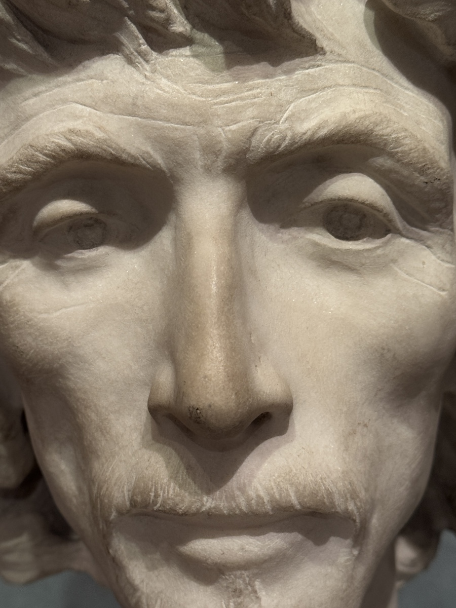 Head Of A Man In White Marble-photo-2