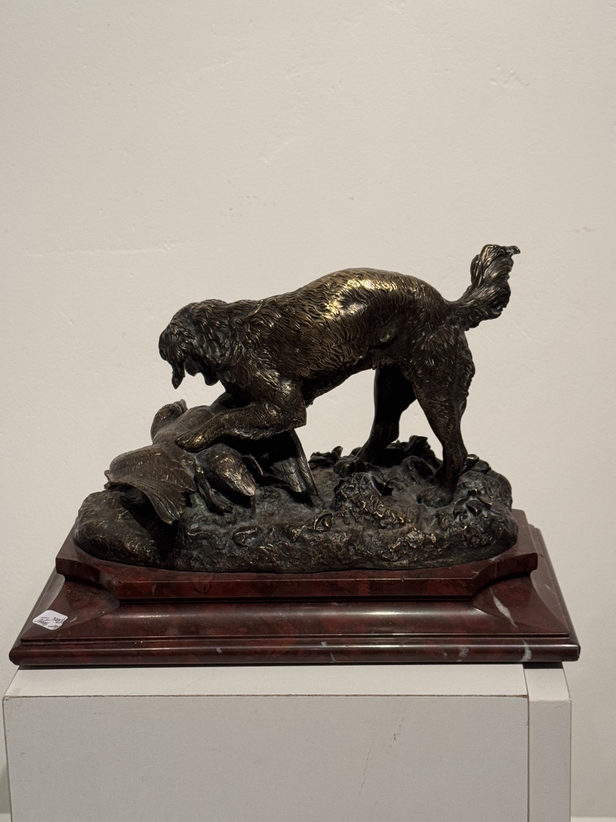 Épagneul à l’arrêt sur une oie en bronze par Barye.-photo-4