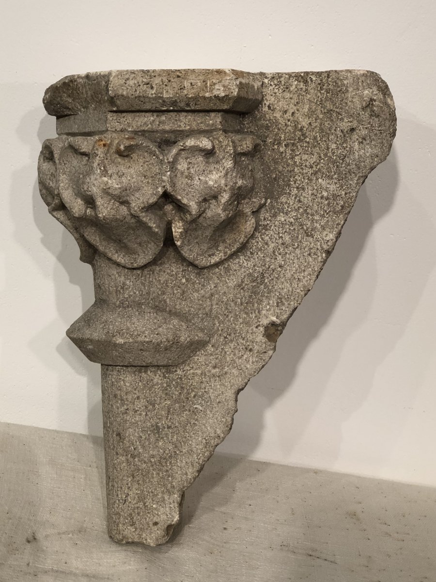 Gothic Capital In Hard Stone 14th Century.-photo-2