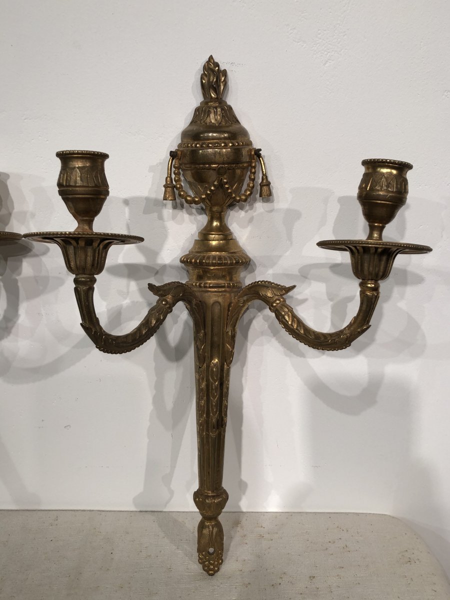 Pair Of Louis XVI Wall Lights In 18th Century Gilt Bronze.-photo-2