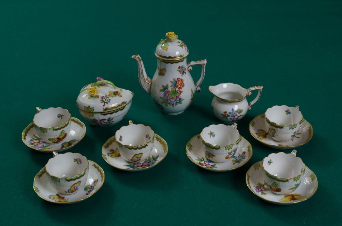 Herend Tea Set With Victoria Design For Six People