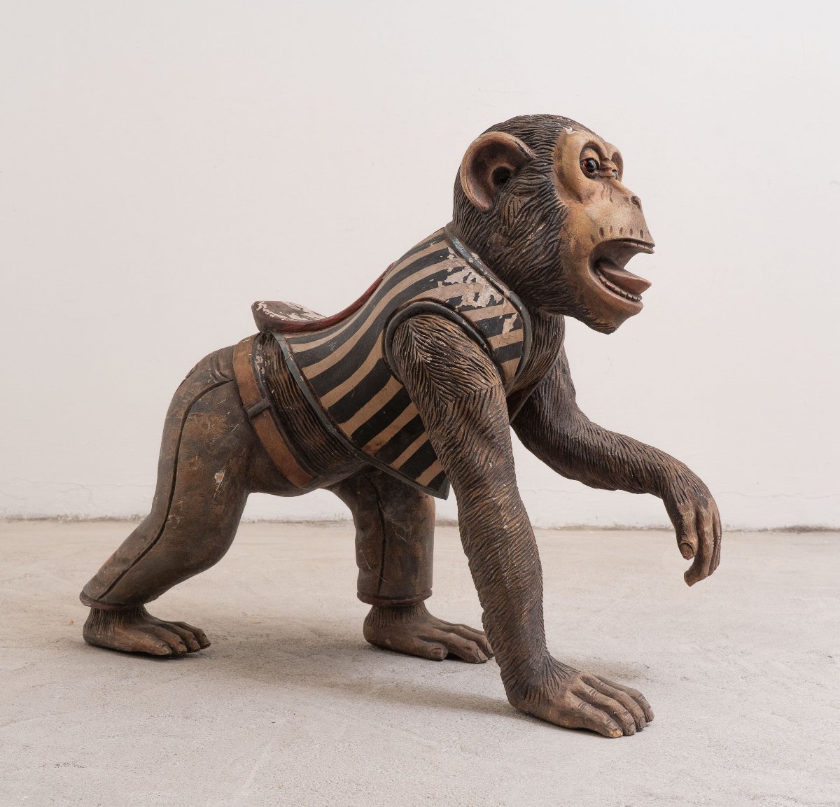 Rare figure de chimpanzé de carrousel, début du XXe siècle