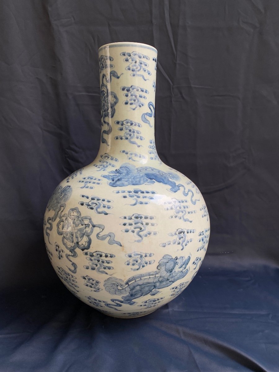 Vase Chinois En Porcelaine Bleue Et Blanche