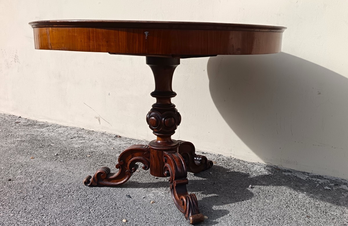 1850 Bologna Walnut Round Table-photo-1