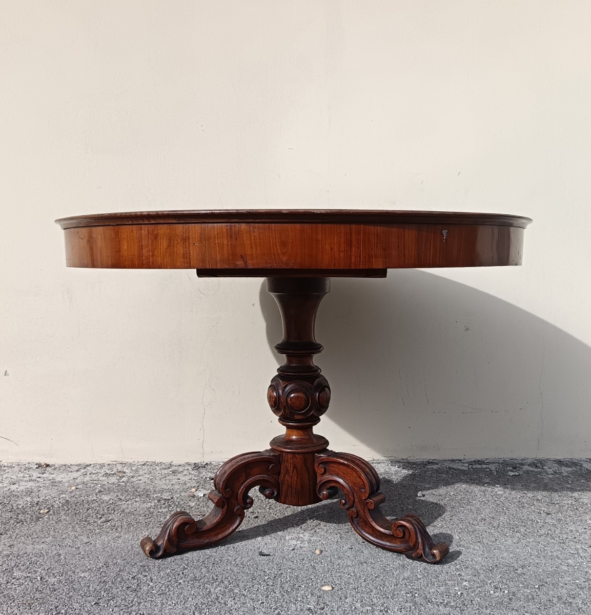 1850 Bologna Walnut Round Table