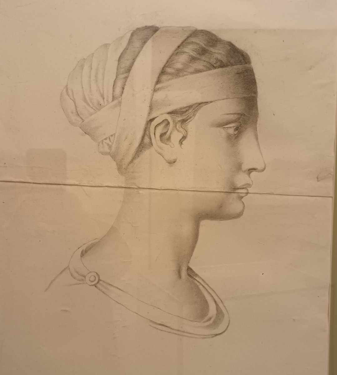 Paire de dessins au fusain les femmes du XIXe siècle France-photo-1