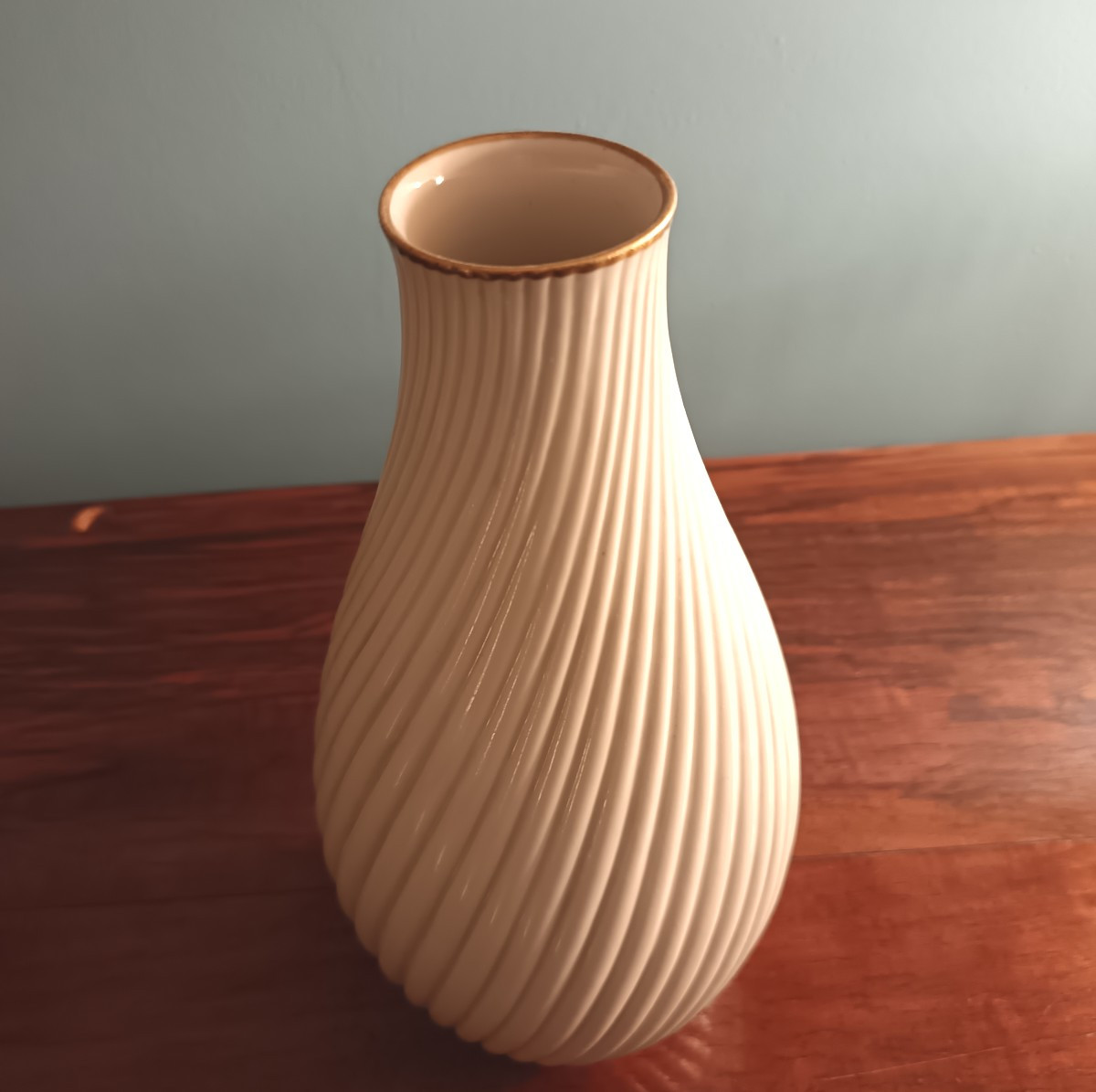 Vase En Porcelaine Ginori 1940