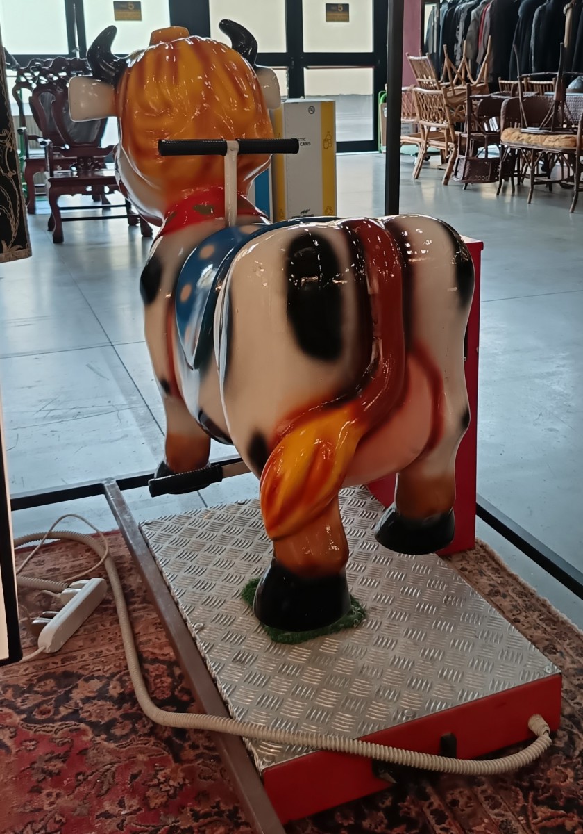 Mechanical Carousel 1980 Electric Cow-photo-3