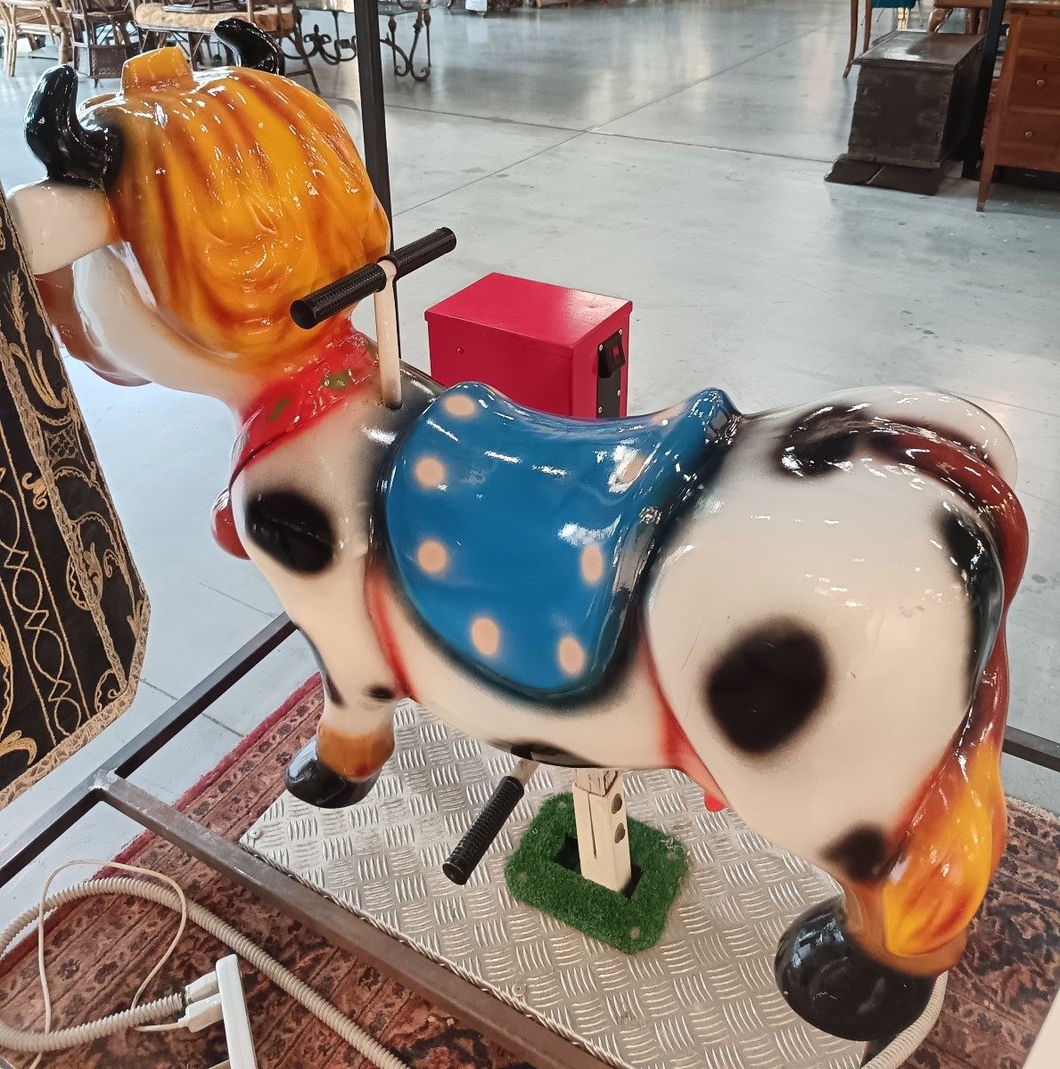 Mechanical Carousel 1980 Electric Cow-photo-3