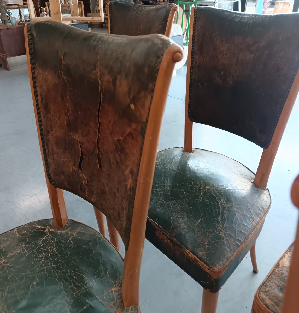 8 chaises avec assise en cuir de 1930/40 par Osvaldo Borsani-photo-3