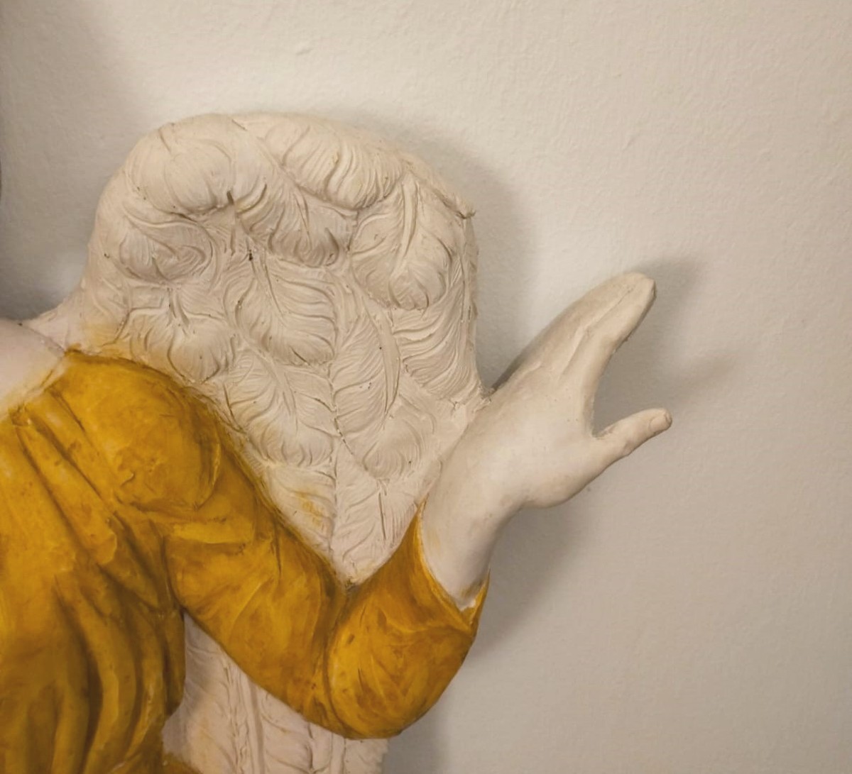 Pair Of 1960s Fiberglass Angels From The Galli Theatre-photo-1