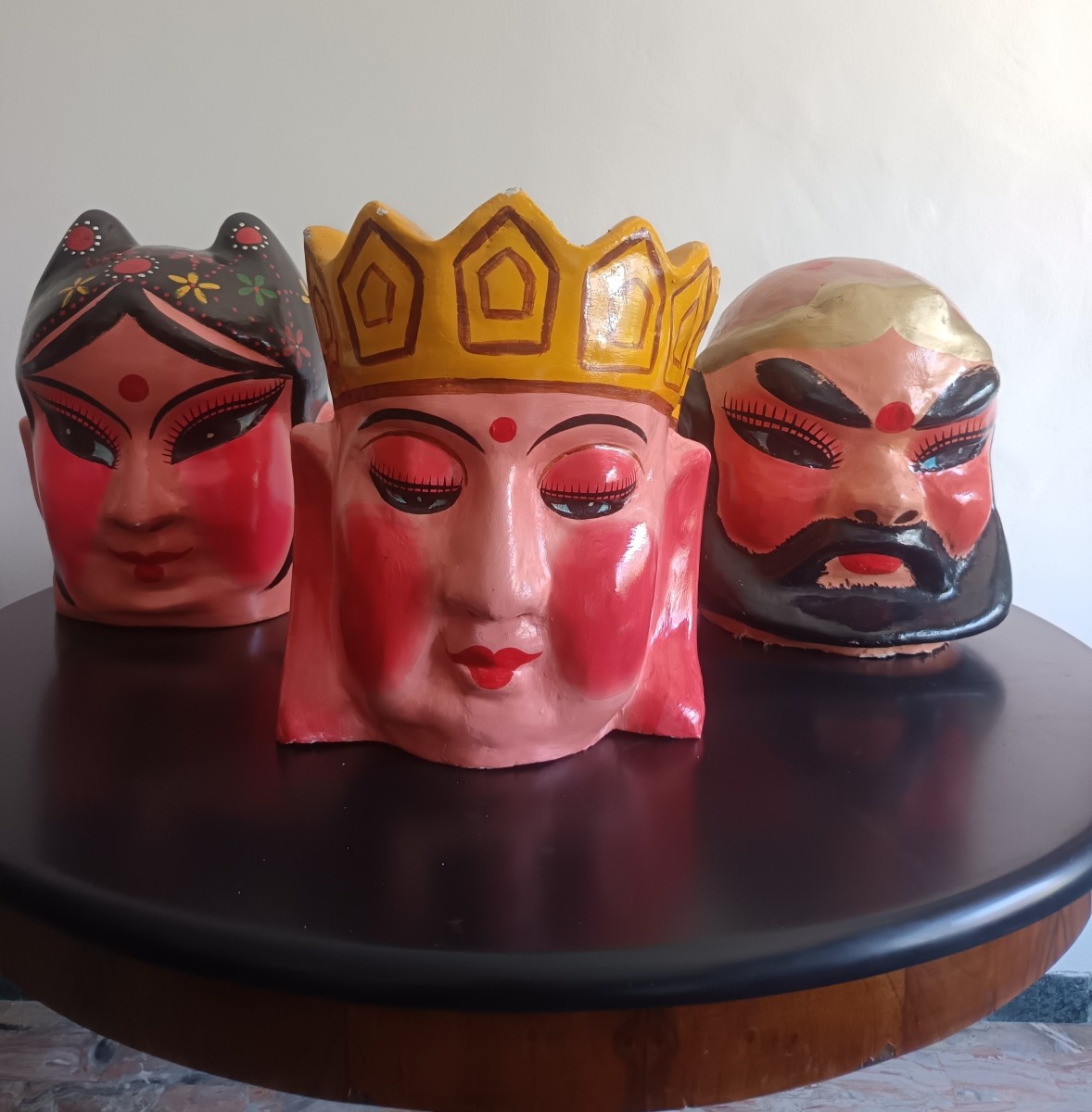Triptyque de masques chinois 1920 papier mâché