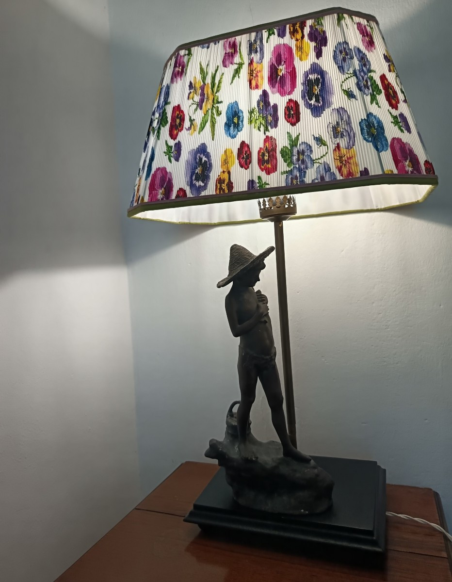 Lamp With A Small Bronze Fisherman By Giovanni Varlese (800)