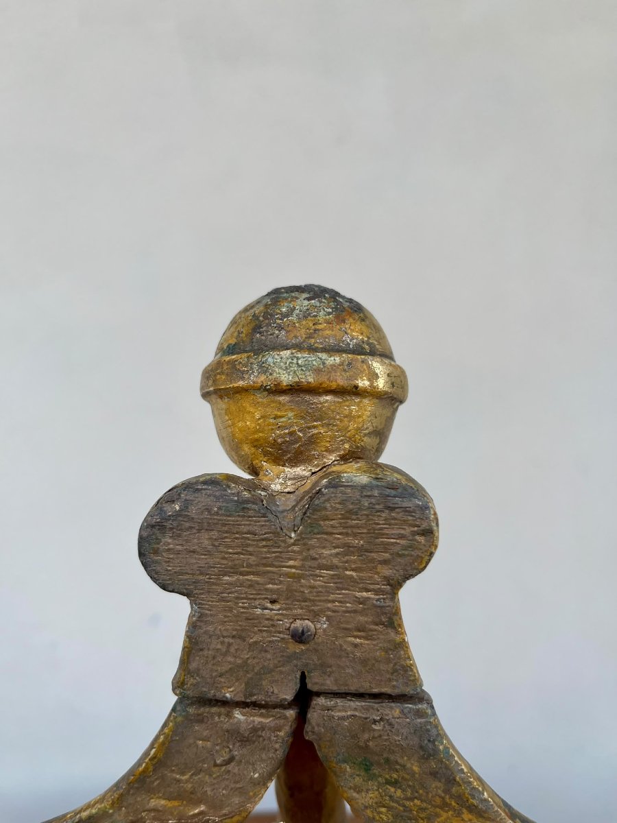 Couronne en bois doré à l'or fin pour lit du XVIIIe siècle-photo-3