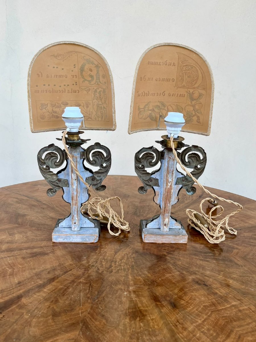 Pair Of 18th-century Palm-shaped Candlesticks With Parchment-covered Shades-photo-2