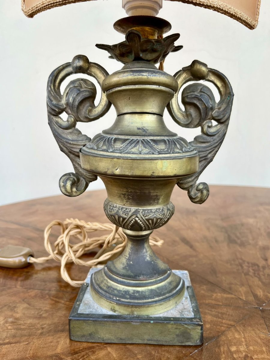 Pair Of 18th-century Palm-shaped Candlesticks With Parchment-covered Shades-photo-3