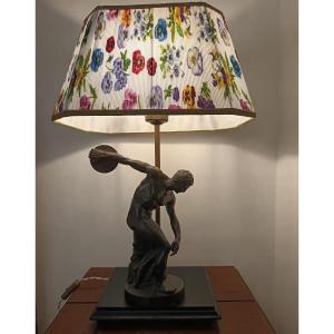 Lamp Featuring A Discus Thrower In 800-grade Bronze
