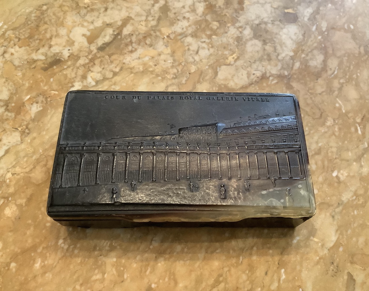 Boîte à priser en corne pressée 