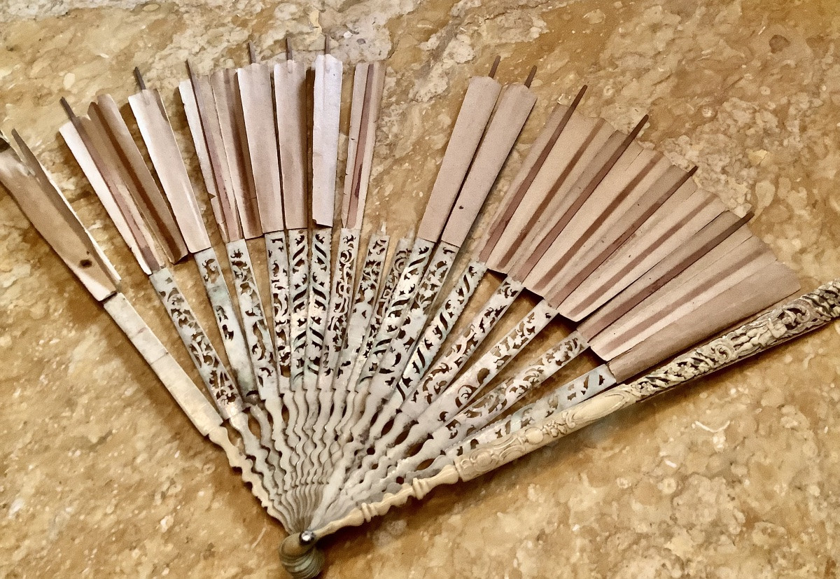 Louis XV Period Fan Without Decoration -photo-3
