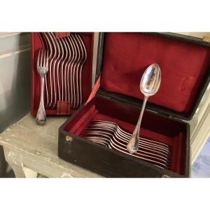 Coffret comprenant 12 couverts en argent 